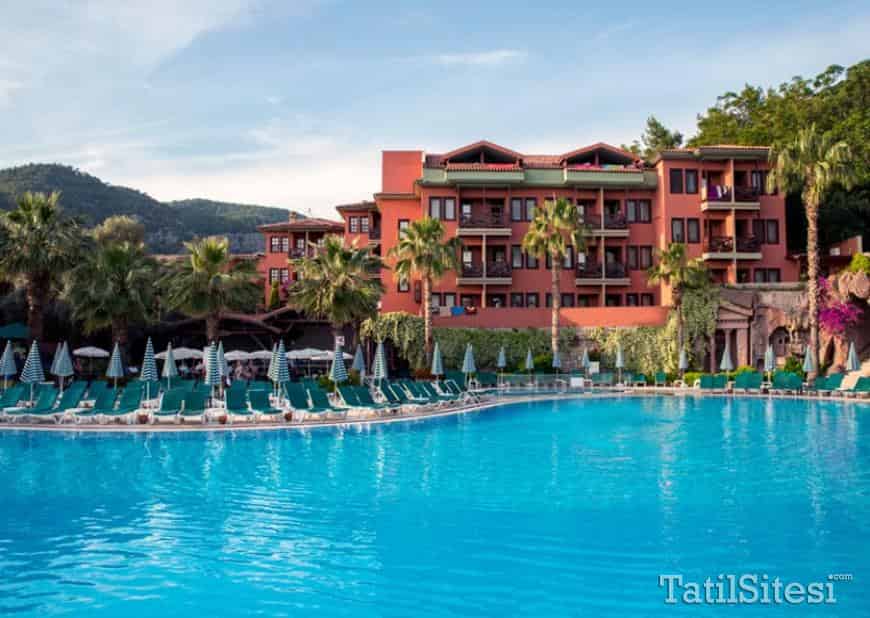 Suncity Hotel & Beach Club